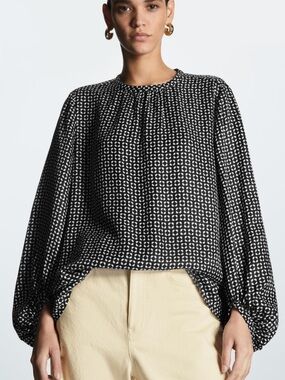EUC COS Voluminous Graphic Print Top Black White Size Small